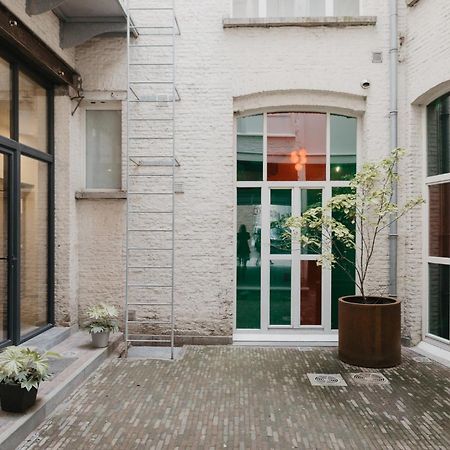 Blue Bird Residence Antwerpen Bagian luar foto