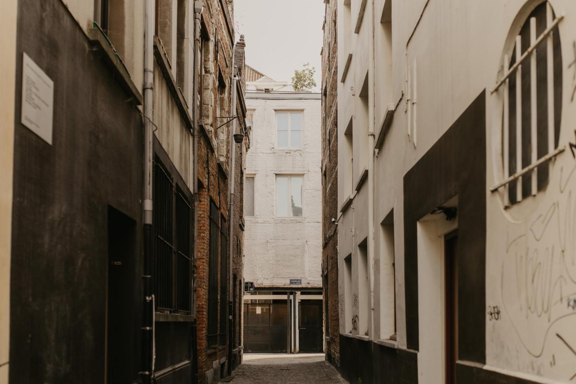 Blue Bird Residence Antwerpen Bagian luar foto
