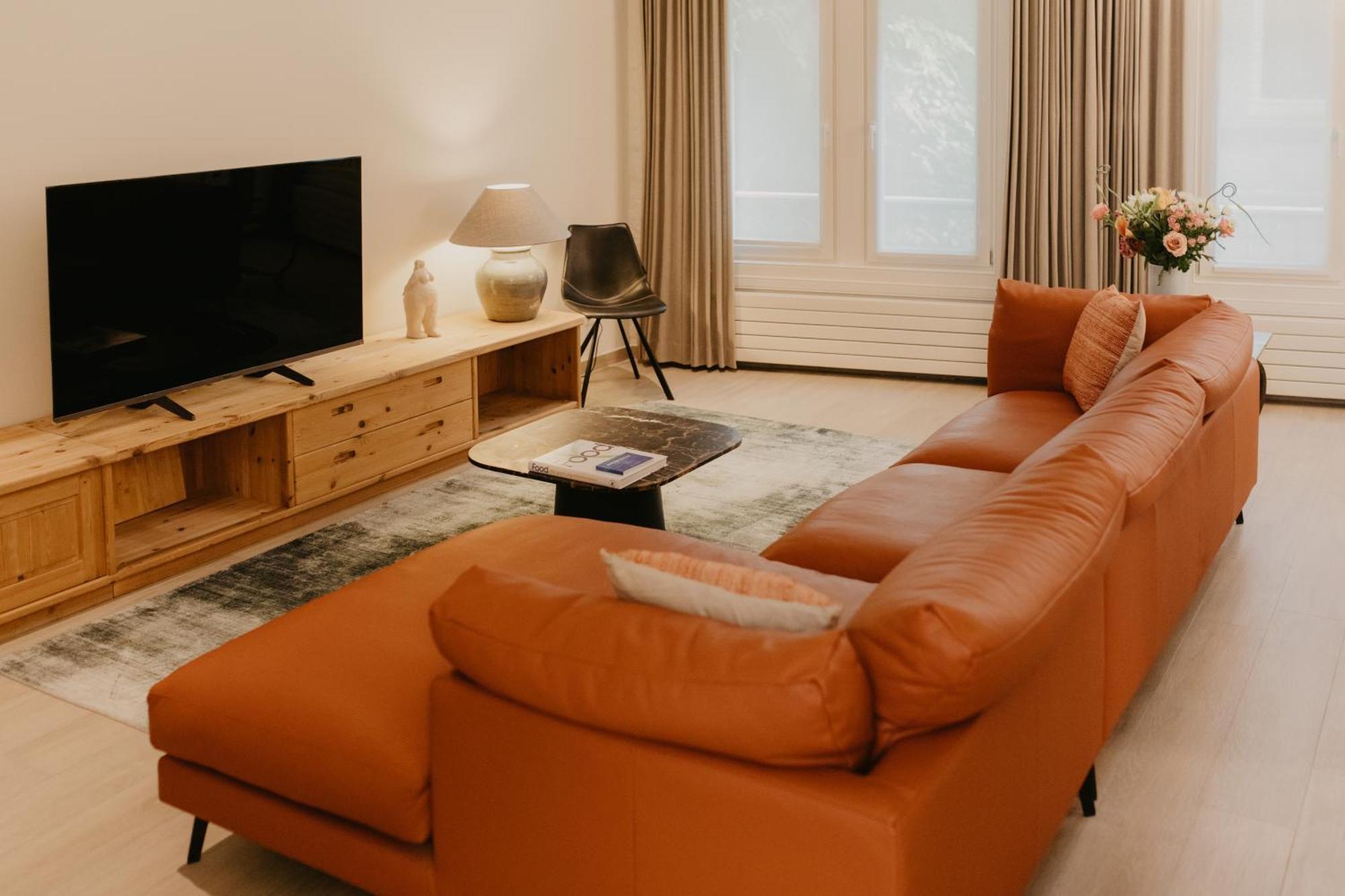 Blue Bird Residence Antwerpen Bagian luar foto
