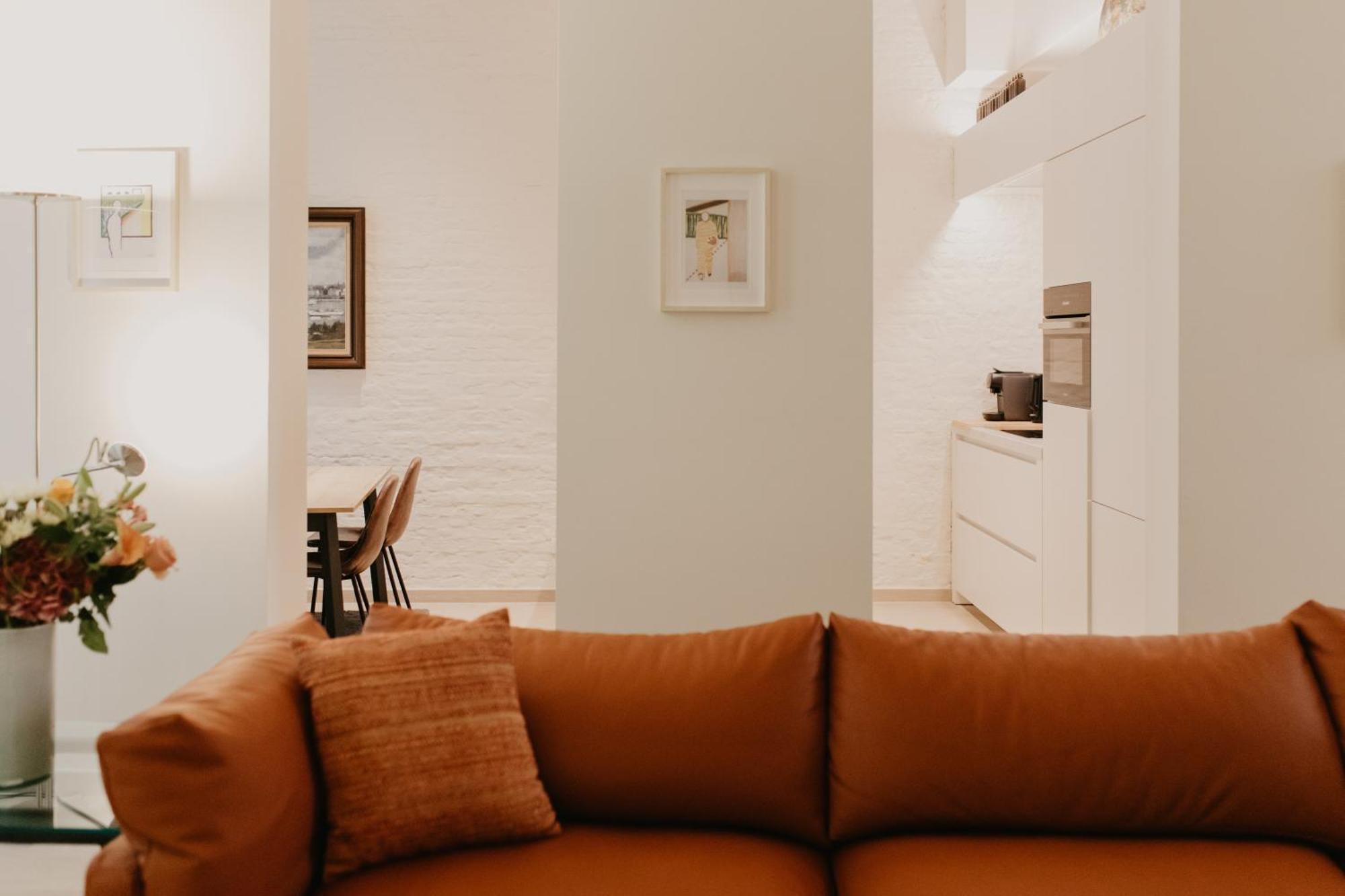 Blue Bird Residence Antwerpen Bagian luar foto