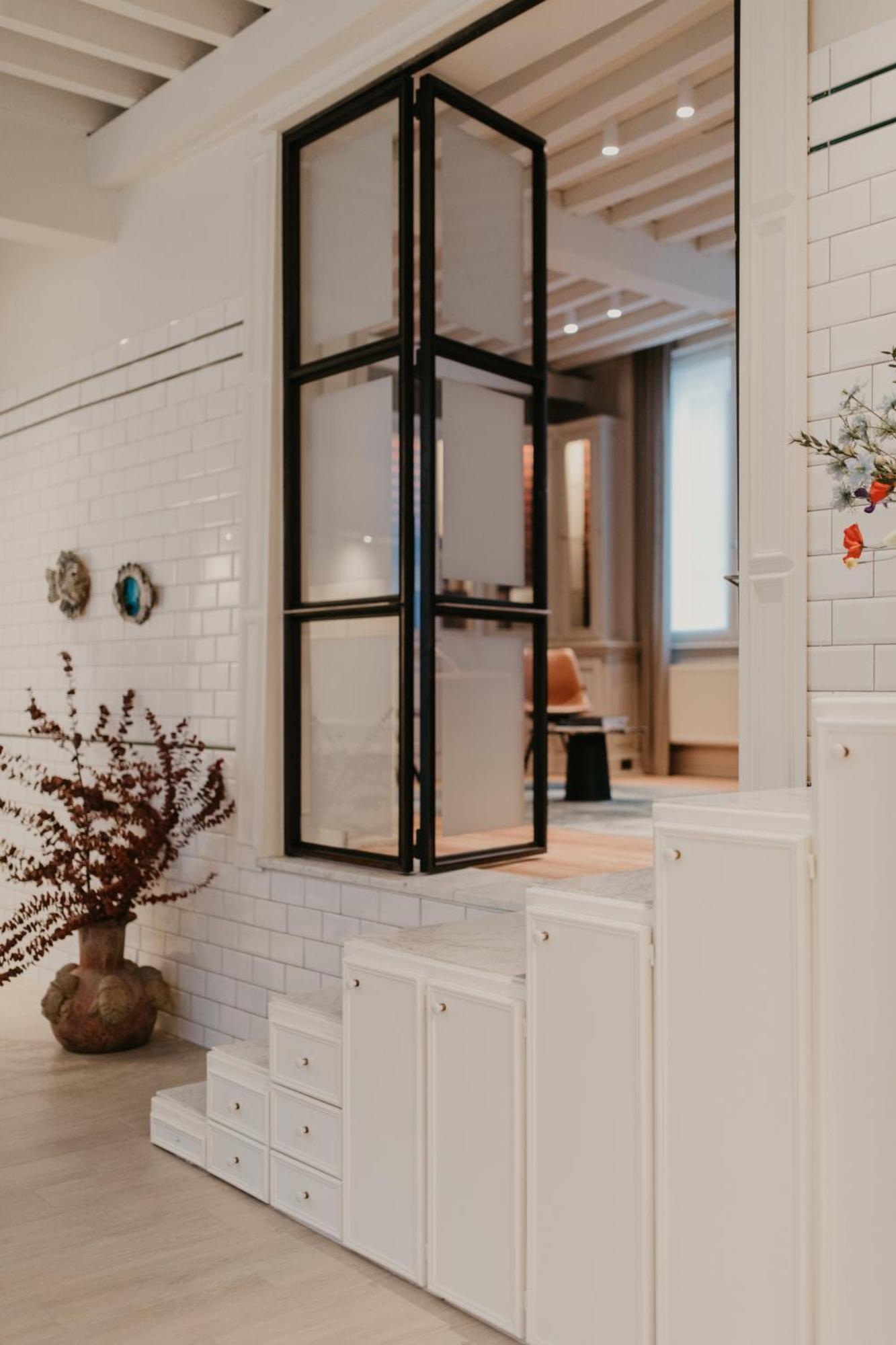 Blue Bird Residence Antwerpen Bagian luar foto