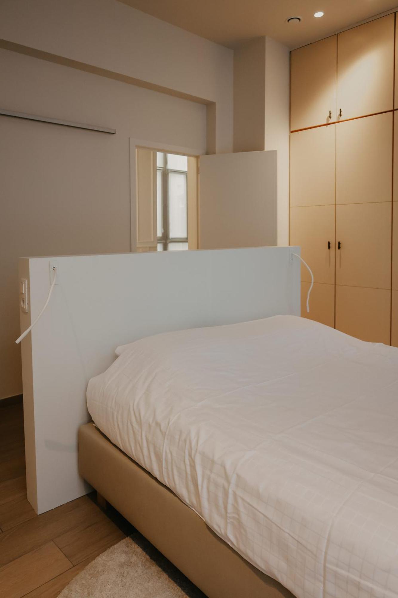 Blue Bird Residence Antwerpen Bagian luar foto