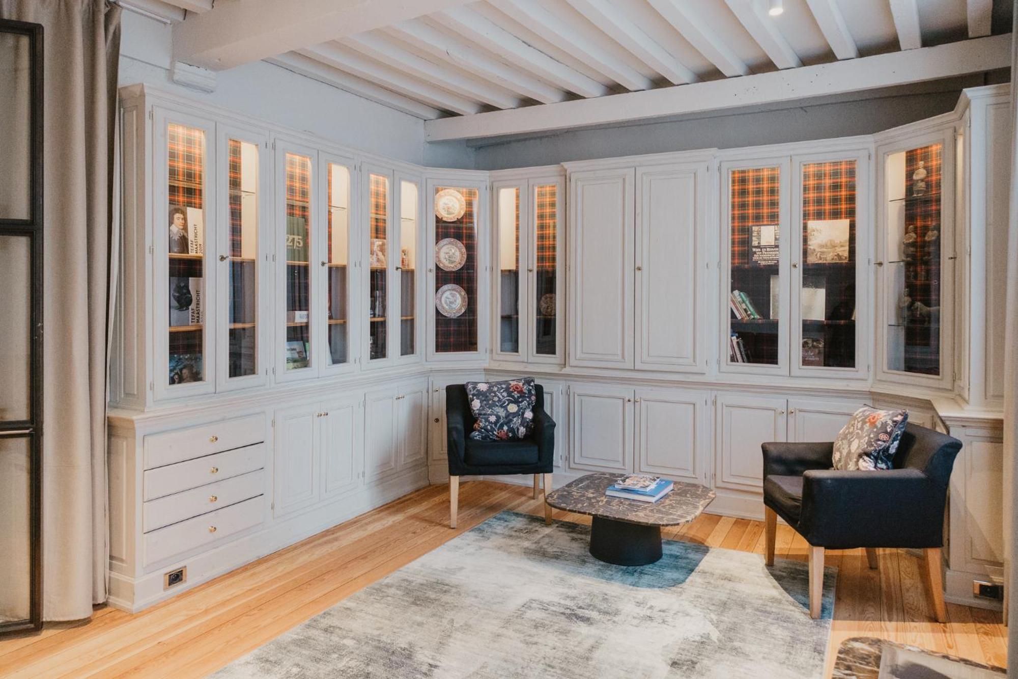 Blue Bird Residence Antwerpen Bagian luar foto